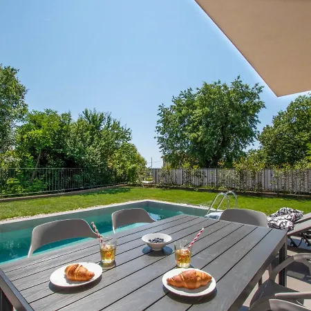 Querchus By Interhome Appartement Karigador
