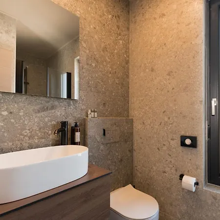 Querchus By Interhome Karigador